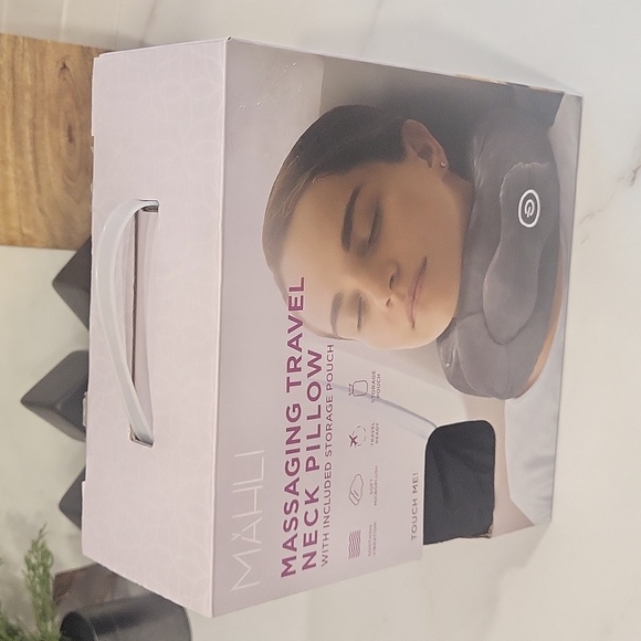 🐝2 for $10🐝 MAHLI Messaging Travel Neck Pillow - Picture 1 of 8